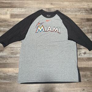 Men’s Miami Marlins Athletic Cut Nike T-shirt Size XXL
